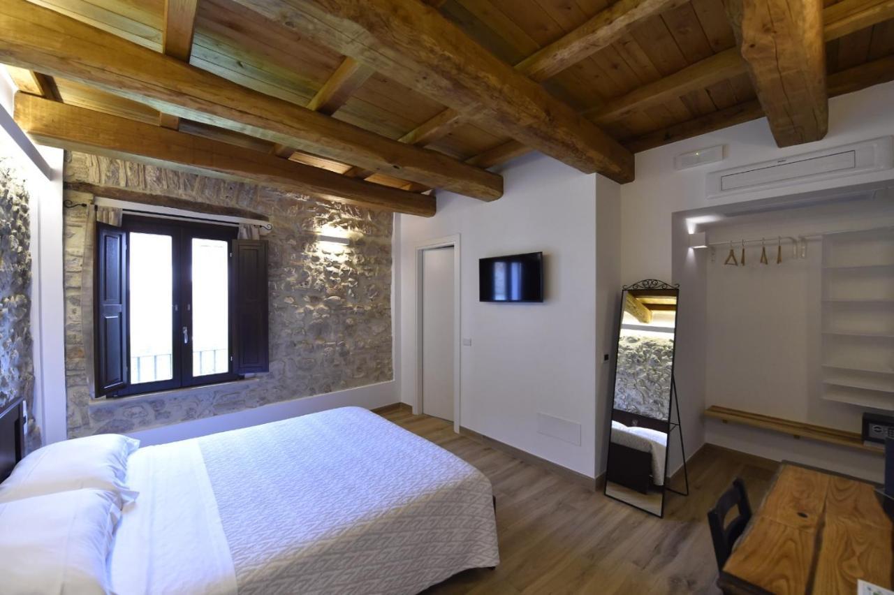 Le Benedettine Affittacamere Relais Fondi Dış mekan fotoğraf